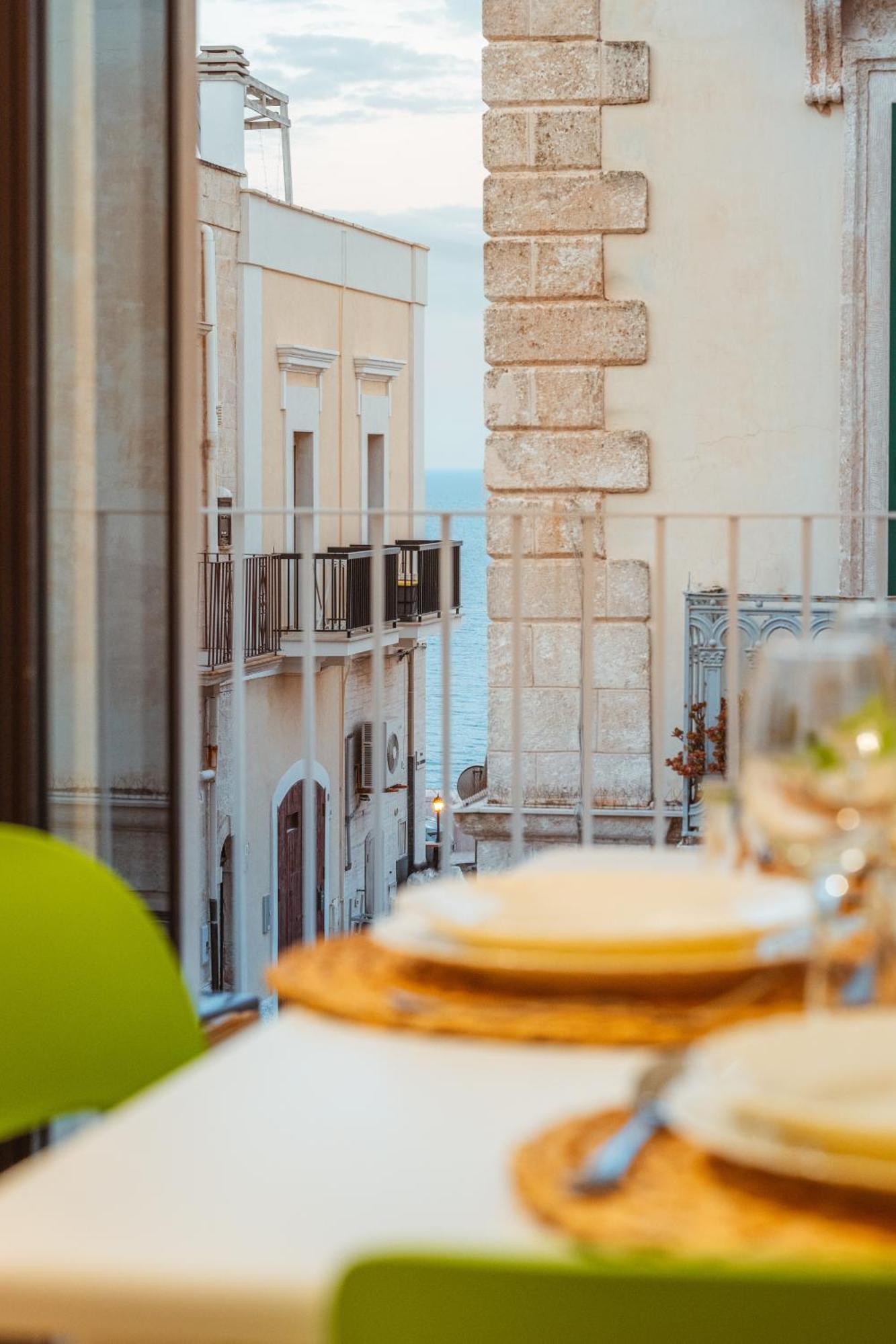La Casa Di Vittoria Apartment Sea View - Housea بولينيانو آ ماري المظهر الخارجي الصورة